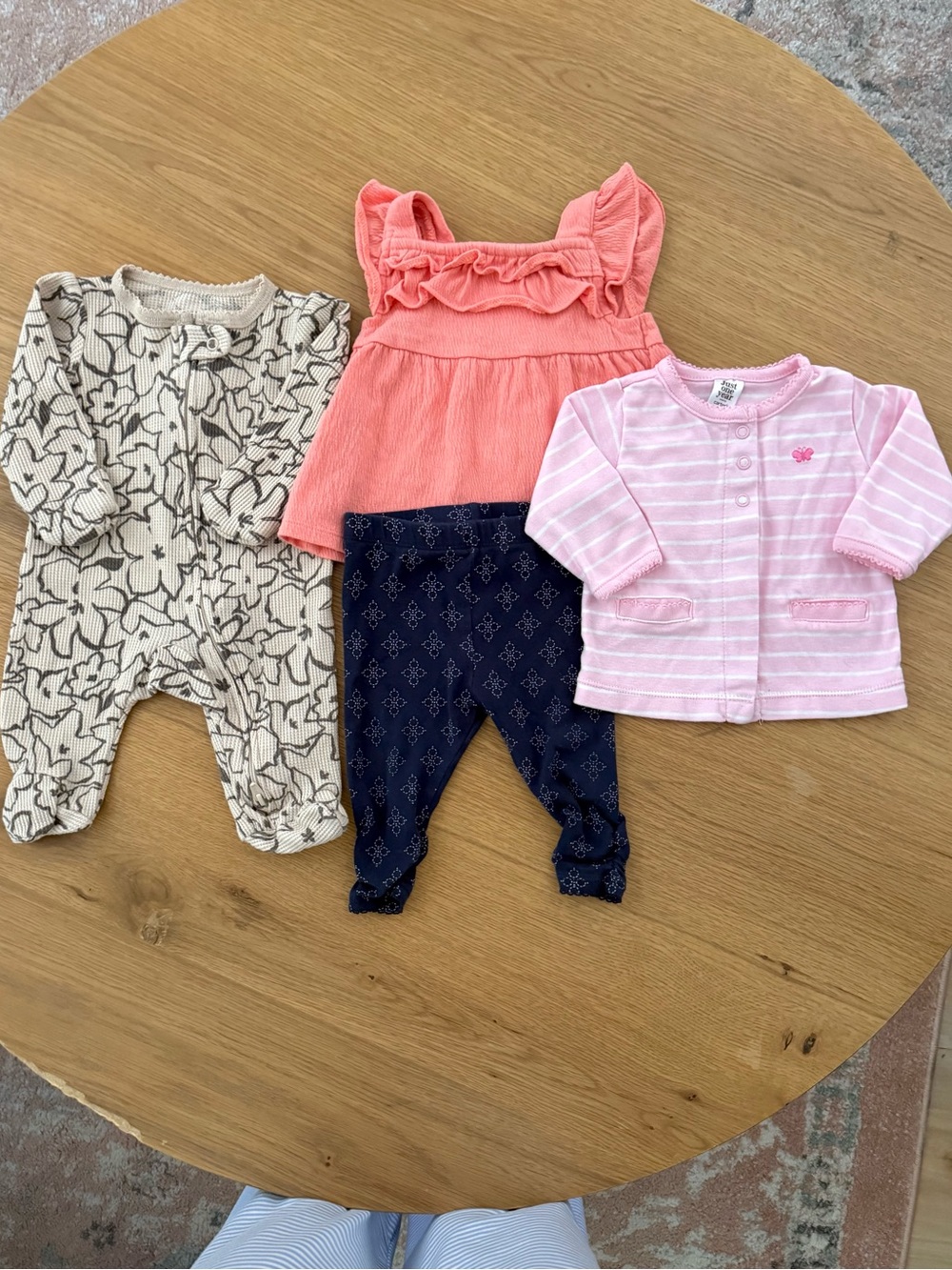 Bundle of Carter's Baby Girl Clothes (4) Infant Size 0-3 Months